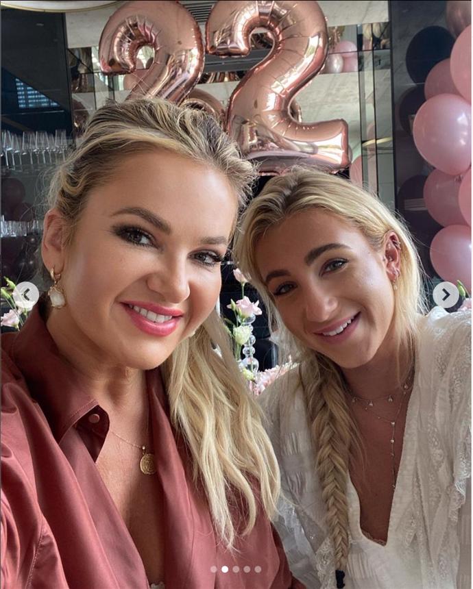 FOTO: Vivien Babišová oslavila 22. narozeniny. – stránka 353