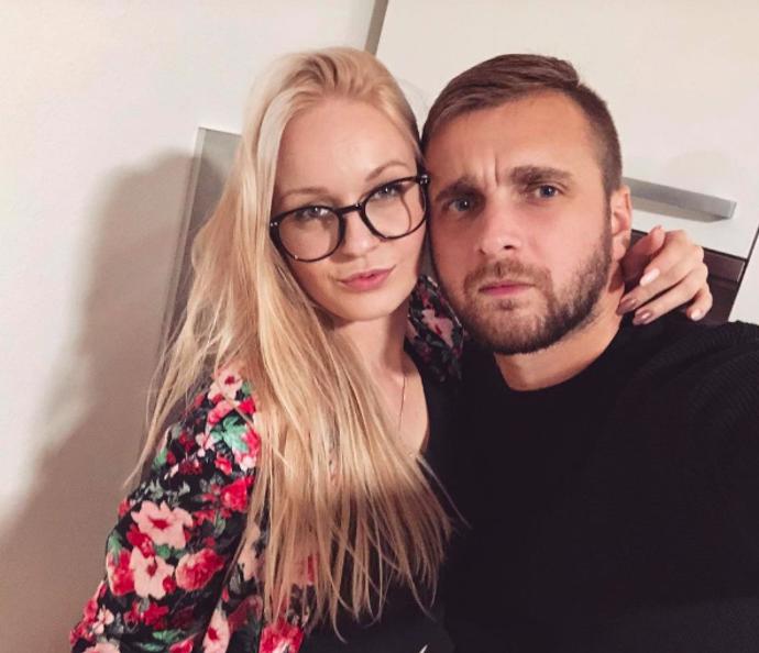 FOTO: Tereza s novým partnerem. – stránka 56