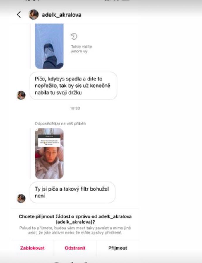 FOTO: Některé zprávy byly až příliš vulgární. – stránka 2743