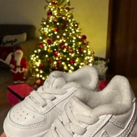 Přitom by spolu chtěli mít letos miminko. 