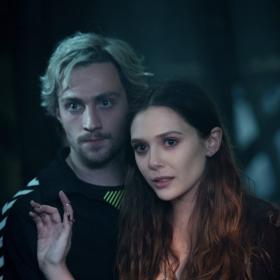 Elizabeth Olsen v Avengers.