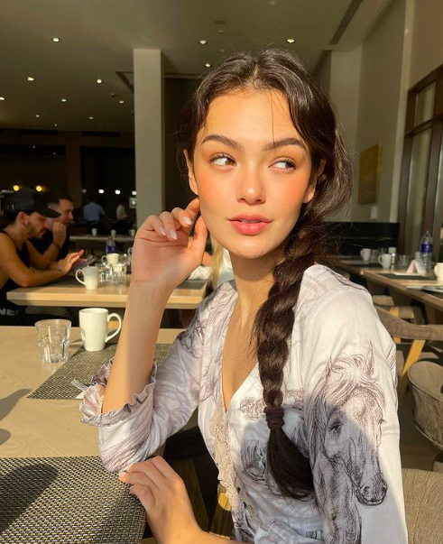 Finalistka č. 5 Sophia Maria Osako