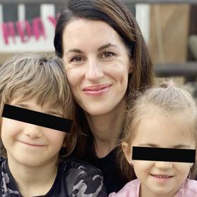 Manželka Lucie s dětmi.