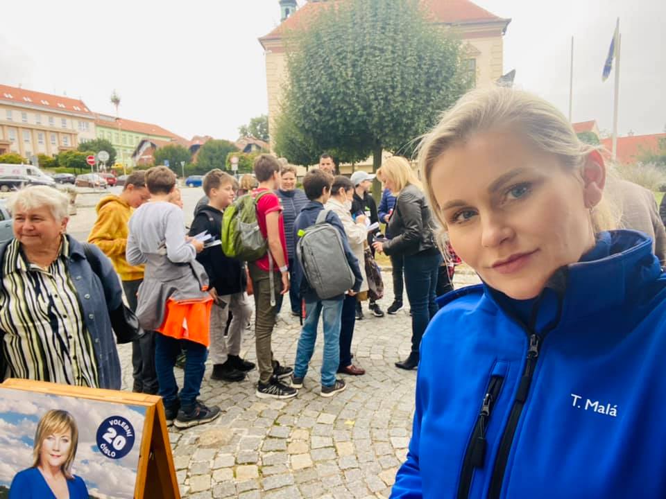 Taťána Malá (* 1981) za ANO zastávala post ministryně spravedlnosti ve druhé vládě Andreje Babiše. Ve funkci však vydržela jen třináct dní. Rezignovala poté, co byla konfrontována s plagiátorstvím ve své diplomové práci, šlo o slavné „králíky“. Taťána má dvě dcery a syna.