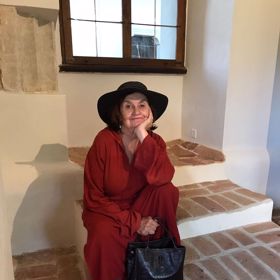 Vždy šarmantní Eva Holubová. 