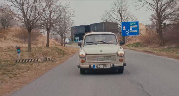 FOTO: Řídil ho, jak kdyby byl jeho. – stránka 1837