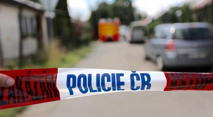 FOTO: Policie zadržela mladíka, který řádil ve Vysokém Mýtu. – stránka 344