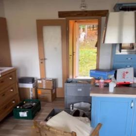 Vypadalo to u nich jako po výbuchu.