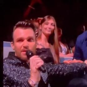 Zásnuby v přímém přenosu.