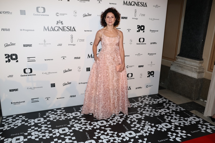 FOTO: Byl to večer Marthy Issové, která získala svého prvního Českého lva. – stránka 73