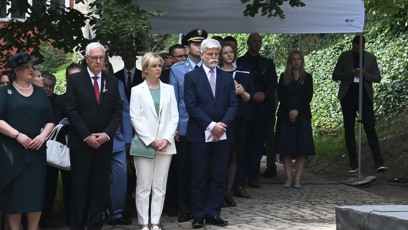 FOTO: Prezidentský pár na pietě za Miladu Horákovou.
