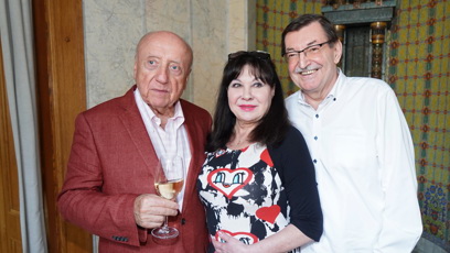 FOTO: Křišťálová ruka.