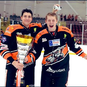 Za tým odehrál 81 zápasů