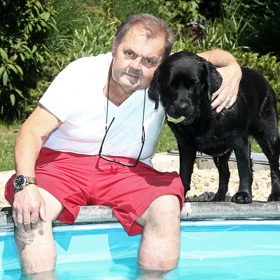 V minulosti měl zdravotní problémy. 