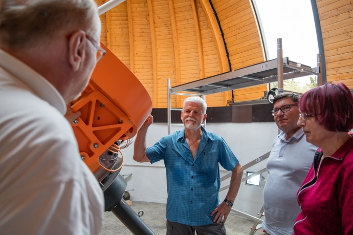 FOTO: Prezident se zájmem naslouchal. – stránka 2555