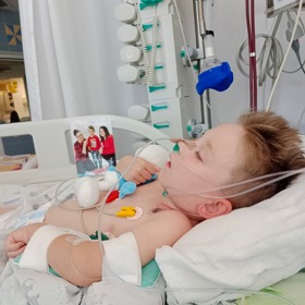 Adámkův stav je nyní komplikovaný