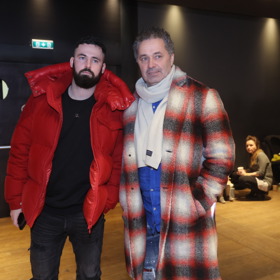 Matěj Dejdar se svým otcem, hercem Martinem Dejdarem.