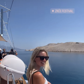 Deni si festival zjevně velmi užila