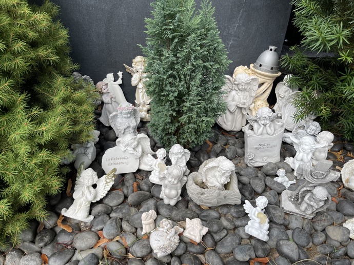 FOTO: Hrob Karla Gotta. – stránka 19