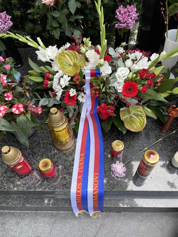 FOTO: Na mistra nezapomíná ani Miloš Zeman. – stránka 15