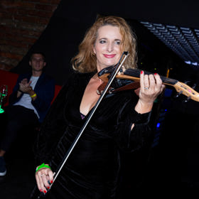 Markéta Muzikářová je slavní houslistka.