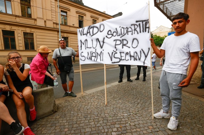 FOTO: Demonstrace Romů. – stránka 3