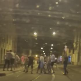 Konflikt údajně začal sporem mezi Ukrajinci