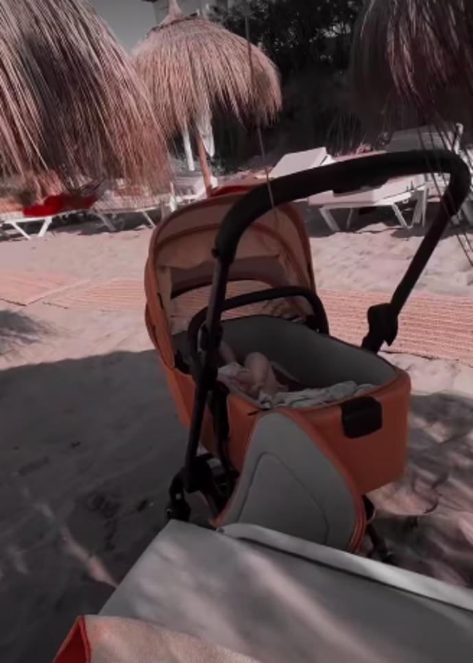 FOTO: Rozárka je sice ve stínu, ale matky na Instagramu jsou přísné. – stránka 2469