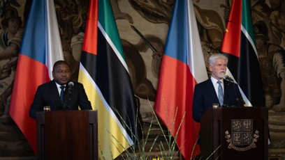 FOTO: Petr Pavel se svým africkým protějškem, prezidentem Filipem Jacintou Nyusim.