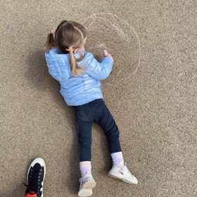 Dcera Bereniky Kohoutové, Lola, prý miluje společnost a je velmi výřečná.