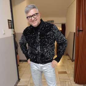 Zpěvák Petr Kotvald vystoupil na finále soutěže Muž roku v Náchodě.