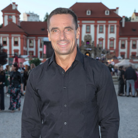 Roman Šebrle bere nemoc své dcery nejspíše hůře než ona sama. 