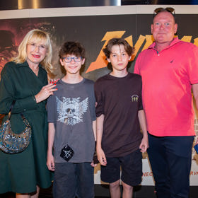 Moderátorka Štěpánka Duchková má s podnikatelem Janem Hruškou čtrnáctiletá dvojčata Adámka a Honzíka.