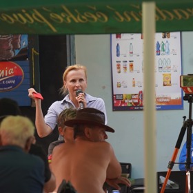 Kateřina Konečná je s Okamurou na nože.