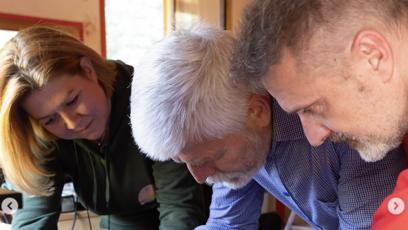 FOTO: Pavel se také několika lidem podepsal.