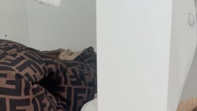 FOTO: Oblečení v šatníku malého chlapečka je ze samých značek.