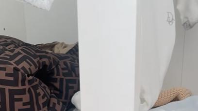 FOTO: V šatníku jsou velice luxusní věci.