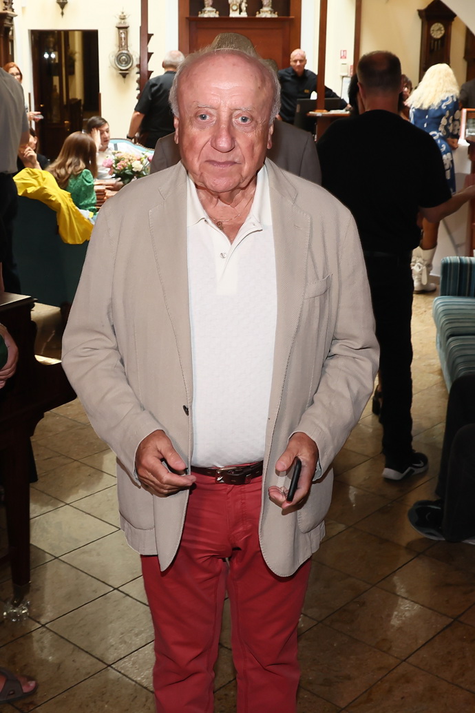 FOTO: Na akci nemá problém se zabavit sám. – stránka 719