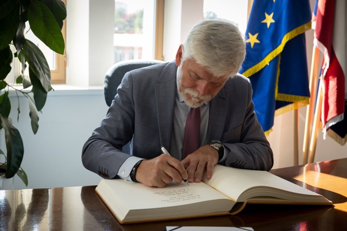 FOTO: Petr Pavel navštívil Jihomoravský kraj. – stránka 2455