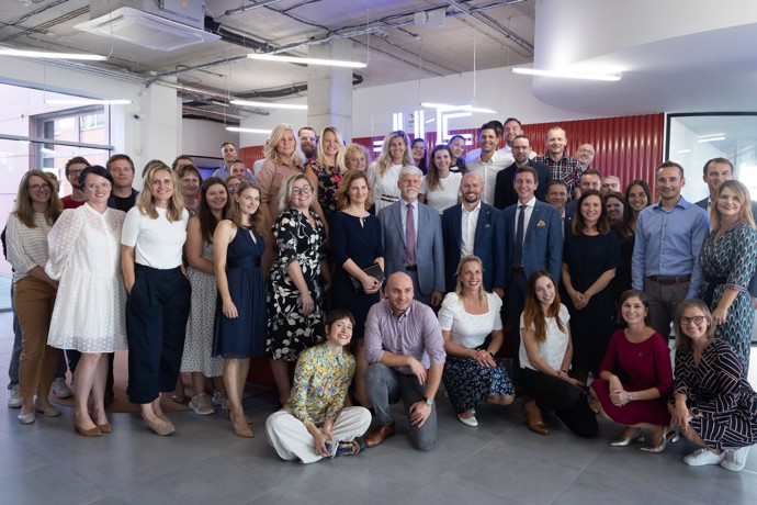 FOTO: Petr Pavel se setkal se zástupci firem, vedením města a kraje. – stránka 2450