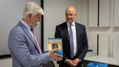 FOTO: Prezident republiky Petr Pavel společně s manželkou Evou navštívil Jihomoravský kraj a dostal i dárek.