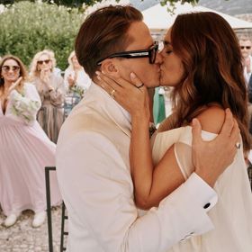 Ondřej Brzobohatý a Daniela Písařovicová se vzali u italského jezera Garda. 