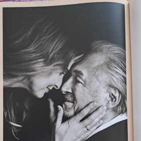 První setkání Karla Gotta a Ivany proběhlo v pražském Národním muzeu a Ivana o Karla pranic nestála.