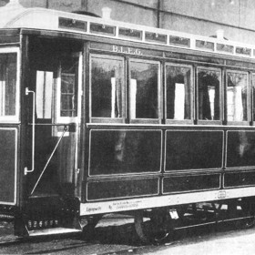 Vlečný vůz brněnské parní tramvaje (1897).