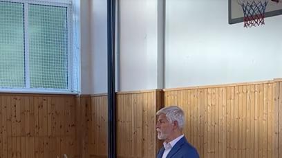 FOTO: Prezident Petr Pavel zahájil nový školní rok na Základní škole Bukovany u Sokolova.