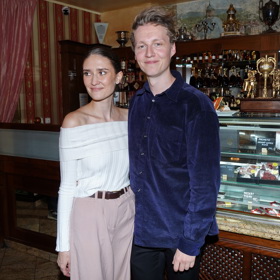 Mladý herec Vojtěch Vodochodský se zamiloval do modelky Marie Danči.