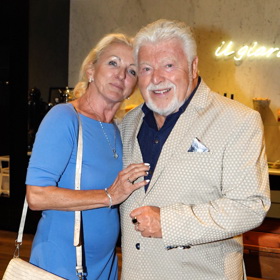 Milan Drobný se svou o 12 let mladší manželkou Danou.