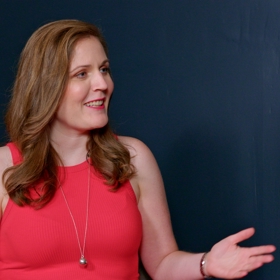 Johana Fundová je zakladatelkou facebookové stránky Pure devadesátky.