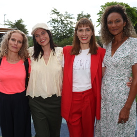 Iva Frühlingová vystoupila veřejně stejně jako Kristina Kloubková (vlevo) nebo Lejla Abbasová (vpravo).