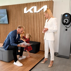 Gabriele s péčí o Izabelku hodně pomáhá její partner Miloš Kadeřábek. 